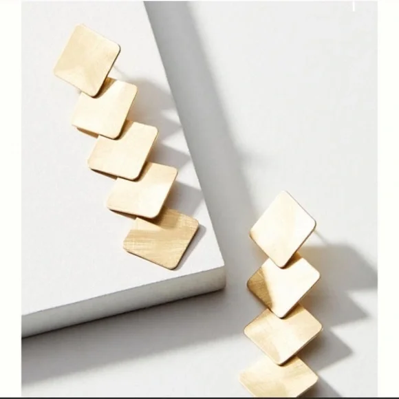 NWOT Anthropologie Gold drop earrings - Picture 1 of 3